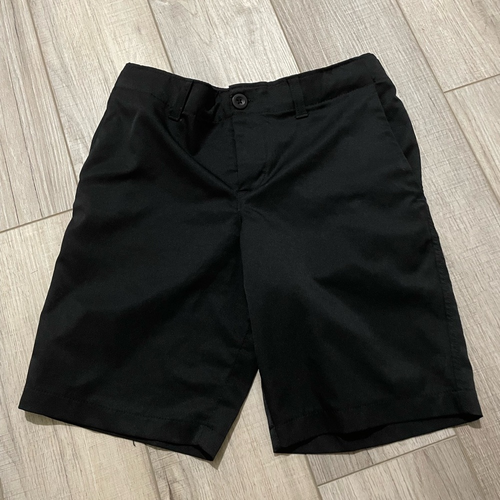 Boy’s Under Armour Sz 10 Golf Performance Shorts